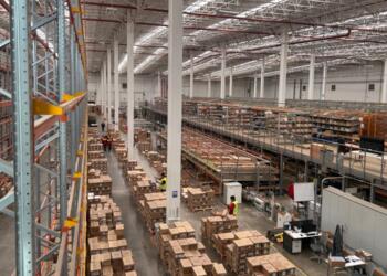 Natura and Avon, integrated cross-selling logistics