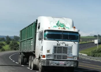 Production and Export of Heavy Vehicles Show Negative Numbers; Importation of Used Units Puts the Market at Risk