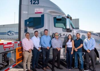 Grupo Express del Norte enhances its fleet with dry boxes and platforms from Fruehauf