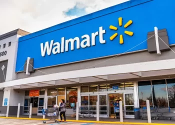 Cofece Fines Walmart for Abusive Practices Against Suppliers