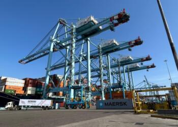 APM Terminals Lázaro Cárdenas makes history with its simultaneous double-transfer connection operation.