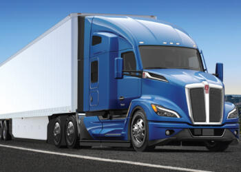 What is the behavior by brand in the registration of tractor trucks?