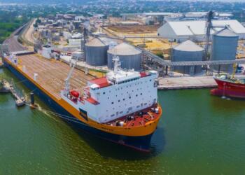 SEMAR requests more than 171 million pesos to increase rail capacity at the port of Coatzacoalcos.