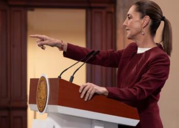 Sheinbaum calls the US decision to suspend cattle imports “unfair.”