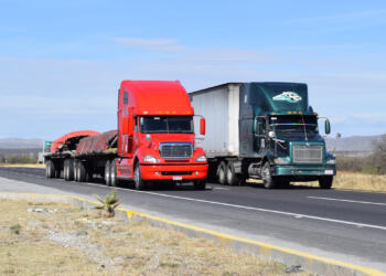 Trucking boosts Mexico-US trade in March