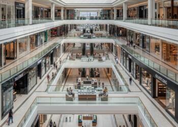 Mexicans are “AFRAID” to open their Wallets; Private Consumption Falls in April