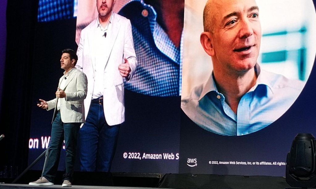 Amazon and its commitment to Artificial Intelligence in fleets - T21