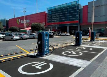 Soriana and FAZT open new ultra-fast charging stations in Nuevo León.