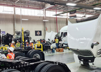 Invest Monterrey promotes dialogue on the heavy vehicle industry
