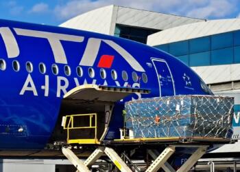 E-commerce will “drive” global air freight by 2025: IATA