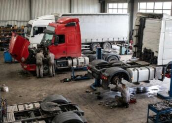 Vehicle maintenance workshops under pressure in the era of electrification and digitalization