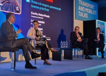 These actions help maintain safety during cargo movement