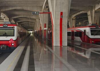 Mexican government takes control of the Suburban Train; buys shares from CAF and Omnitren