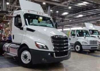 Trump lowers tariffs on steel and aluminum for heavy vehicles