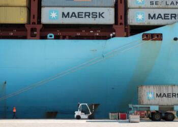 China calls on shipping companies: pressure on Maersk and MSC escalates over control of strategic ports