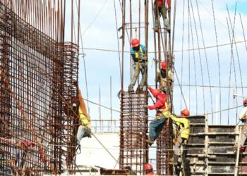 Mexican industrial activity declines in March