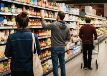 Spending in Mexican households shows recovery in April