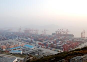Typhoon Saudel adds pressure to Chinese logistics; congestion and adjustments threaten routes to Mexico