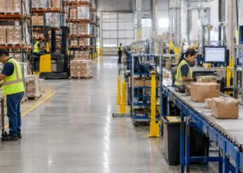 Employment in the logistics sector loses momentum in August