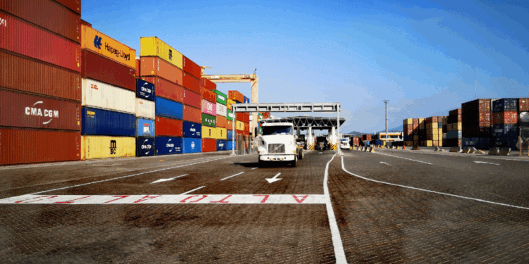 Manzanillo Regulating Yard: one agreed-upon test, two instructions for carriers