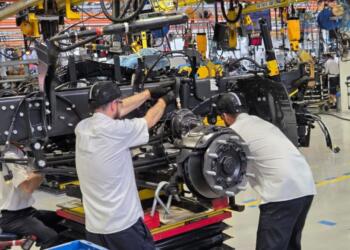 One truck every five minutes: that’s how the Scania plant in Brazil operates