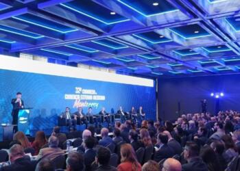 Samuel García announces a 50% discount on Colombian customs duties